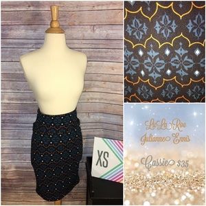 BNWT LULAROE CASSIE PENCIL SKIRT XS